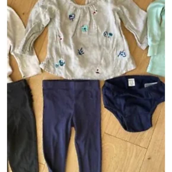 Baby Girl 12-18 Months Lot Bundle H&M Ruffle Toys Butterfly Top - Picture 4 of 10